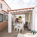 Holiday home With Garden And Barbecue *