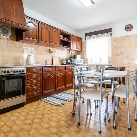 Holiday home With Garden And Barbecue *