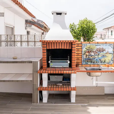 With Garden And Barbecue Holiday home Nazare