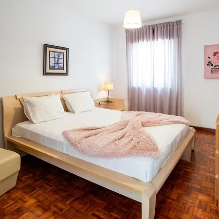 With Garden And Barbecue Nazaré