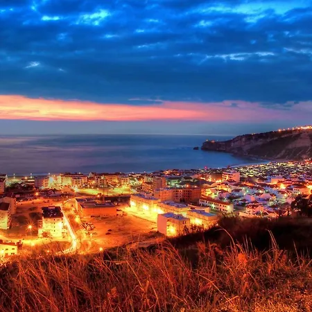 Vakantiehuis With Garden And Barbecue Nazaré