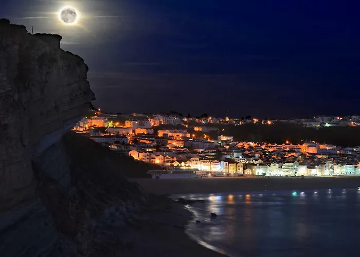 With Garden And Barbecue * Nazaré